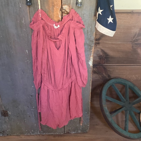 Active USA Off Shoulder Romper - Picture 1 of 3